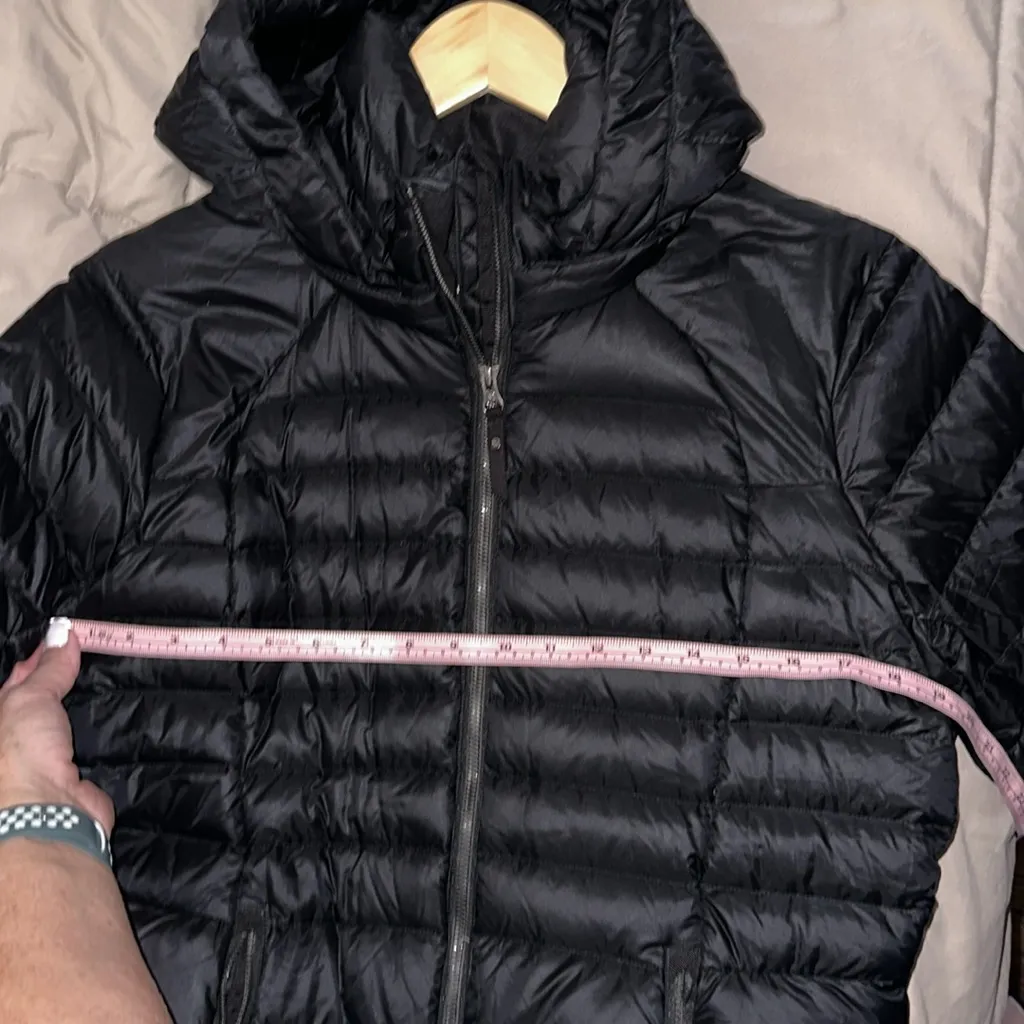 Lululemon winter jacket -size 10 - Image 8