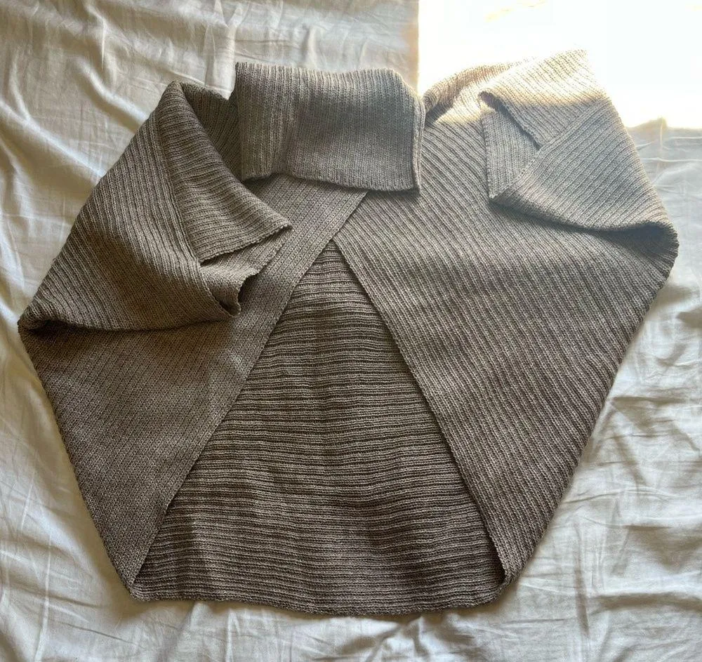 Kukuri Alpaca Sweater Poncho Yanawara - Image 3