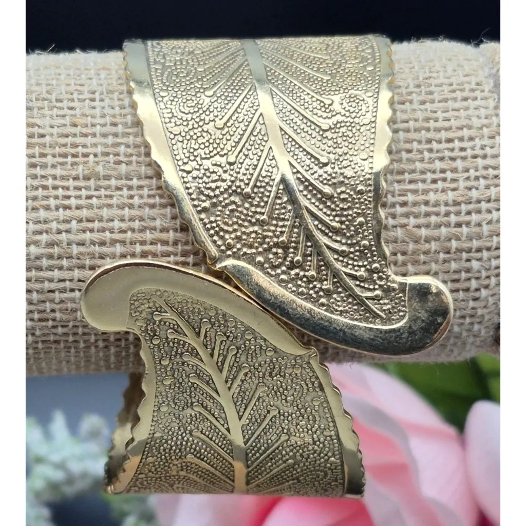 None Gold Tone Etched Leaf Hinged Bangle Bracelet Boho Statement One Size Clamper - Image 4