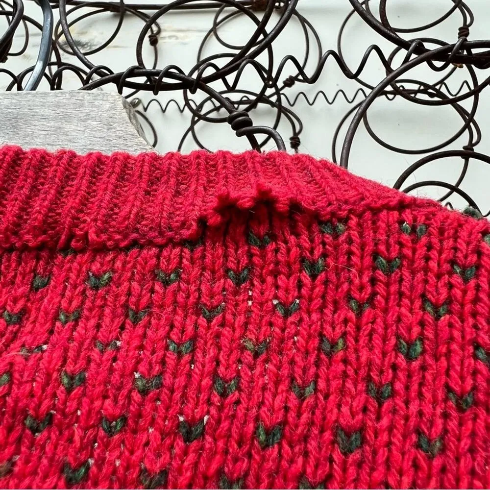 Woolrich Woman red and green knit button front cardigan sweater Vintage - Image 6