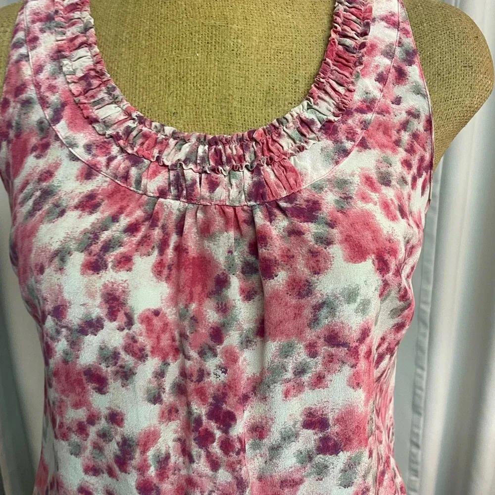 women’s tank 100% silk size medium Petite
Excellent condition - Image 3