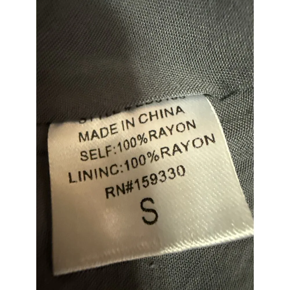 Heyson Gray Long Sleeve Collared V - Image 4