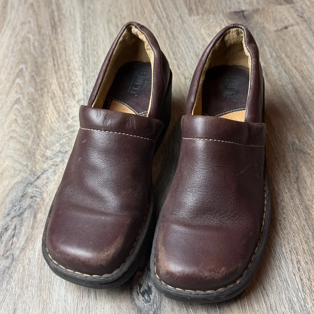 Born Toby Duo Brown Leather Clogs | Size 8 - Image 3