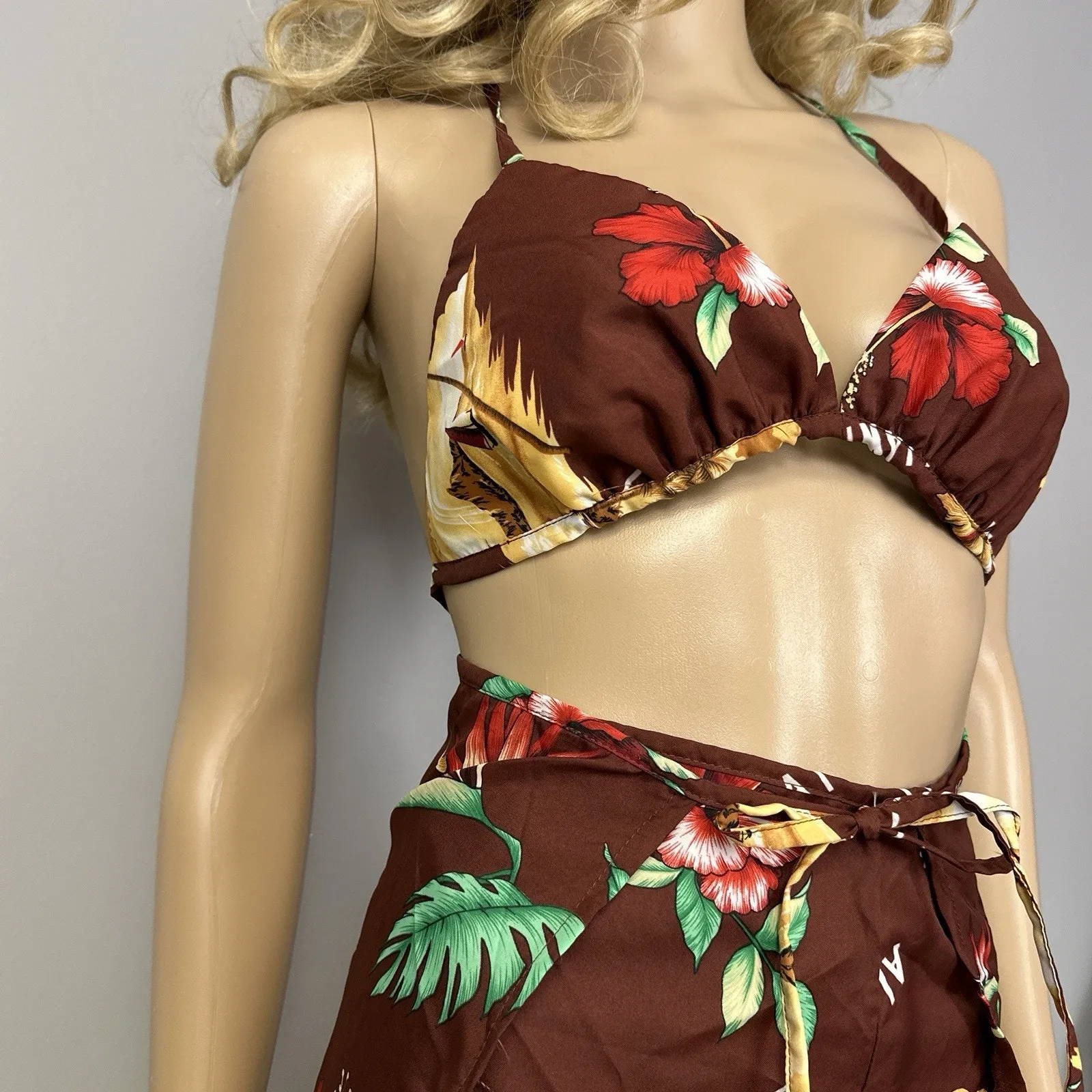 NEW Vintage Hawaiian Set Medium Wrap Shorts Triangle Bikini Top Hukilau Fashions Brown - Image 5