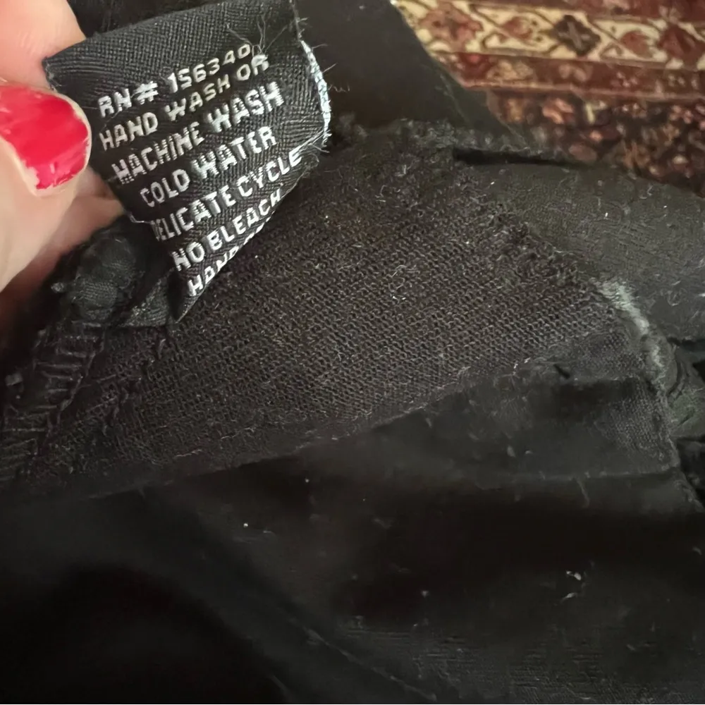 Focus Black Distressed Denim Rhinestone Denim Jacket. Size Large. - Image 9