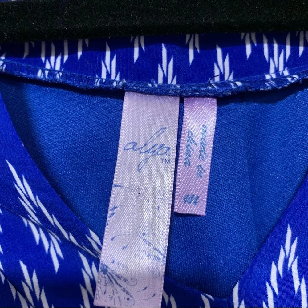 Alya Blue Knee Length Shift Dress - Size Medium - Image 3