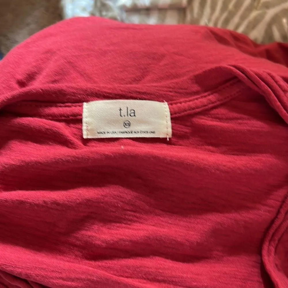 NWOT Anthropologie t.la red pocket shirt tee xs - Image 3