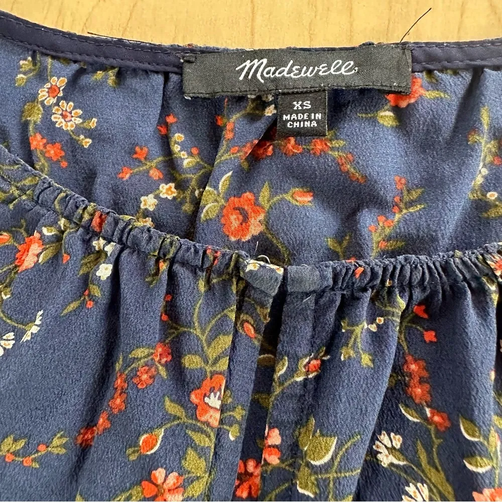 Madewell Silk Stanza Ruffle Hem Top In Moonless Floral - Image 2