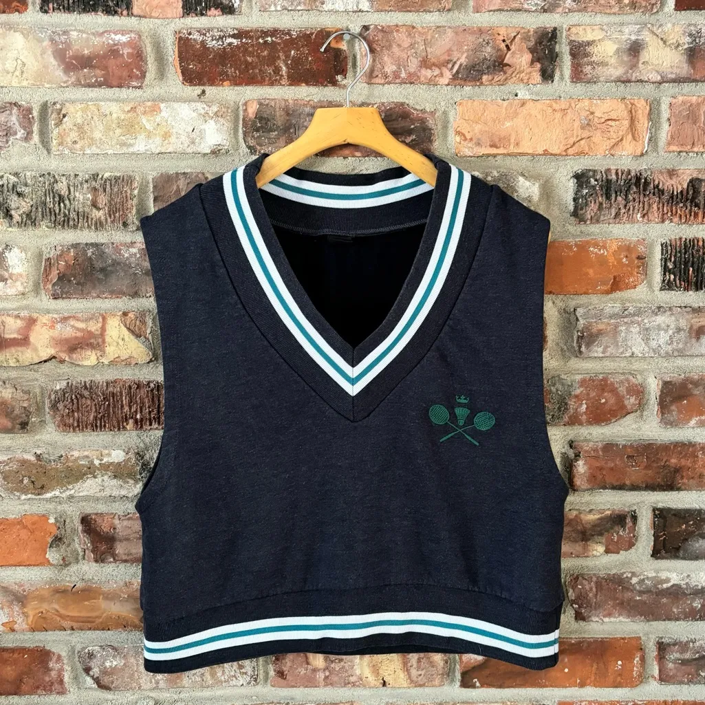 Urban Outfitters Badminton Sleeveless Sweatshirt Sweater Vest, XL - Image 2