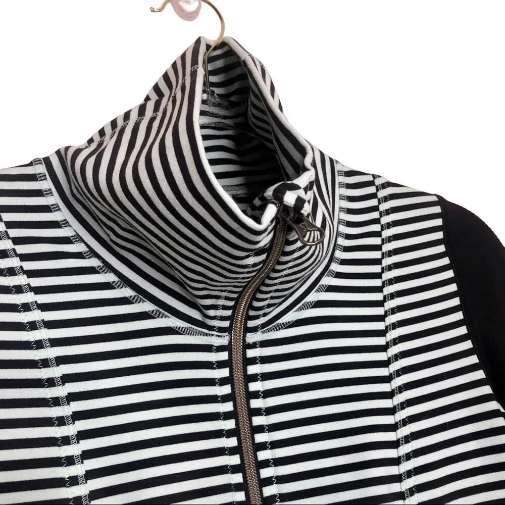 Lululemon Daily Yoga Jacket Mint Green Striped High Neck Zip Up Jacket Size 2 - Image 8