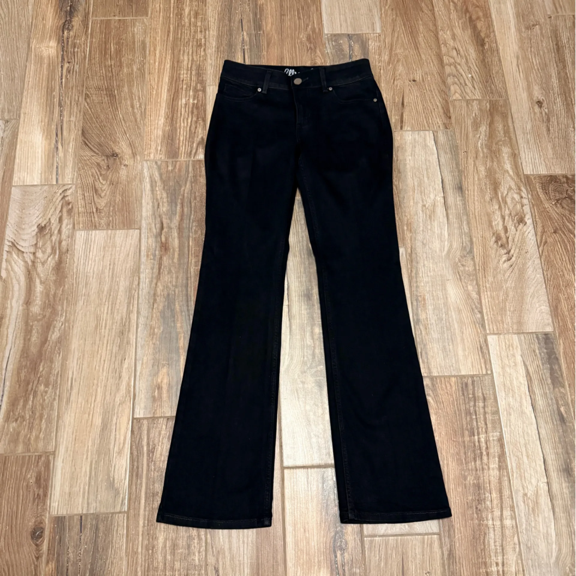 Wrangler  Women's Essential Mid-Rise Bootcut Jeans - Image 2