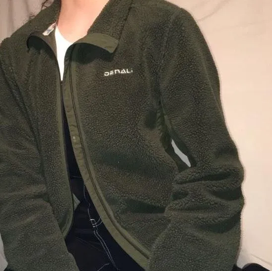 VINTAGE ARMY GREEN DENALI ZIP UP SHERPA EXTERIOR JACKET Size M - Image 4