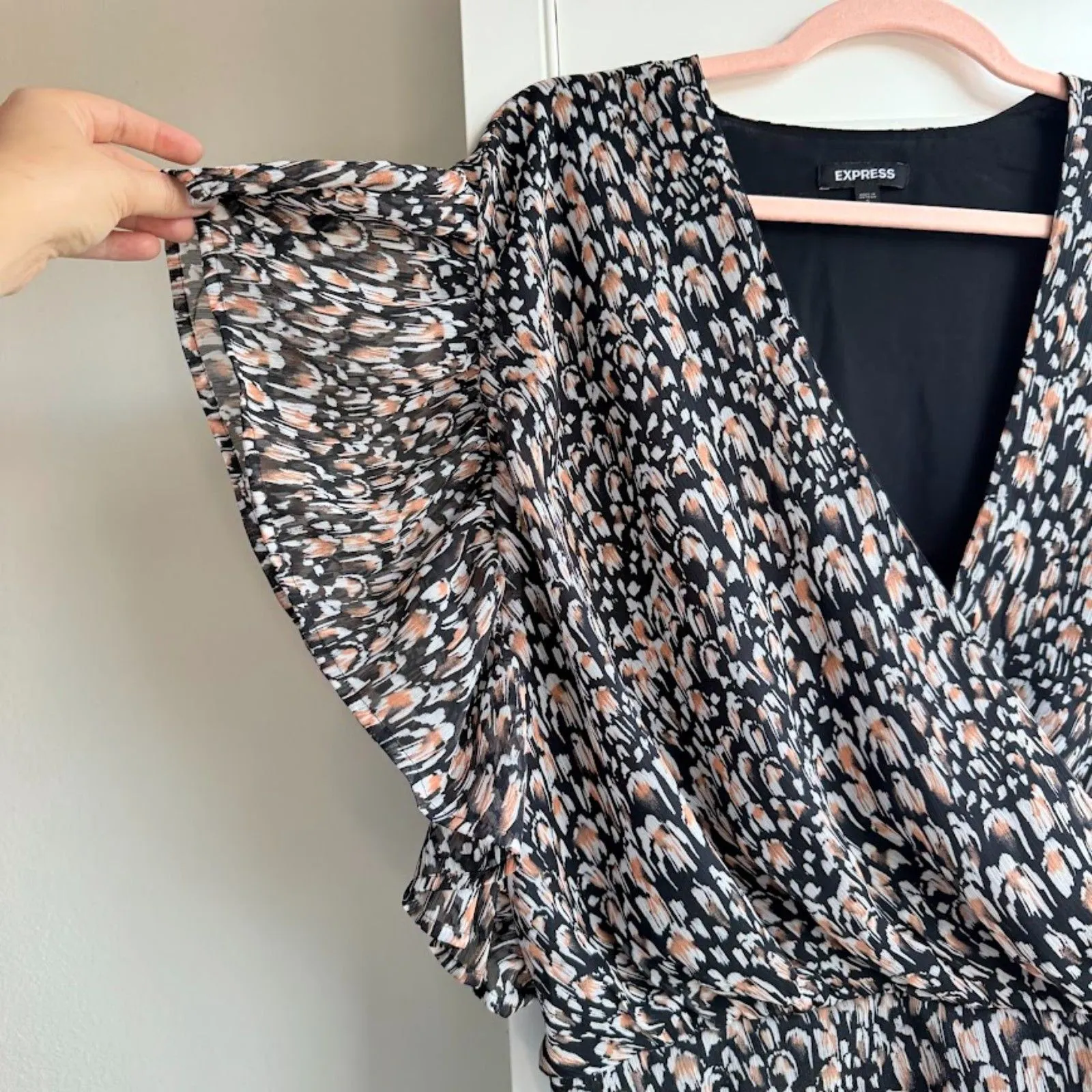 Express Flutter Surplice Wrap Top in Abstract Feather Print Black White Tan - Image 4