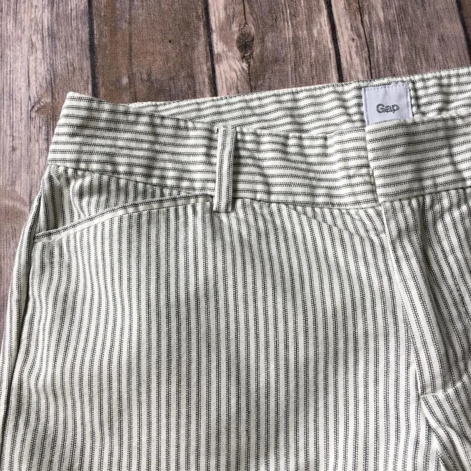 Gap Bermuda Shorts Womens 1 XS Preppy Striped Ticking Y2K 100% Cotton 11" Inseam - Image 2