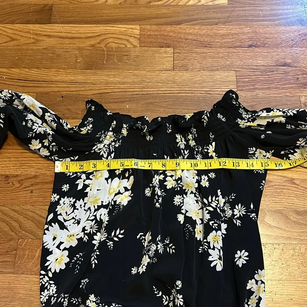 Wayf Womens XS Off shoulder Long Sleeve Puff Black Floral Ruffle Bodysuit Boho - Image 3