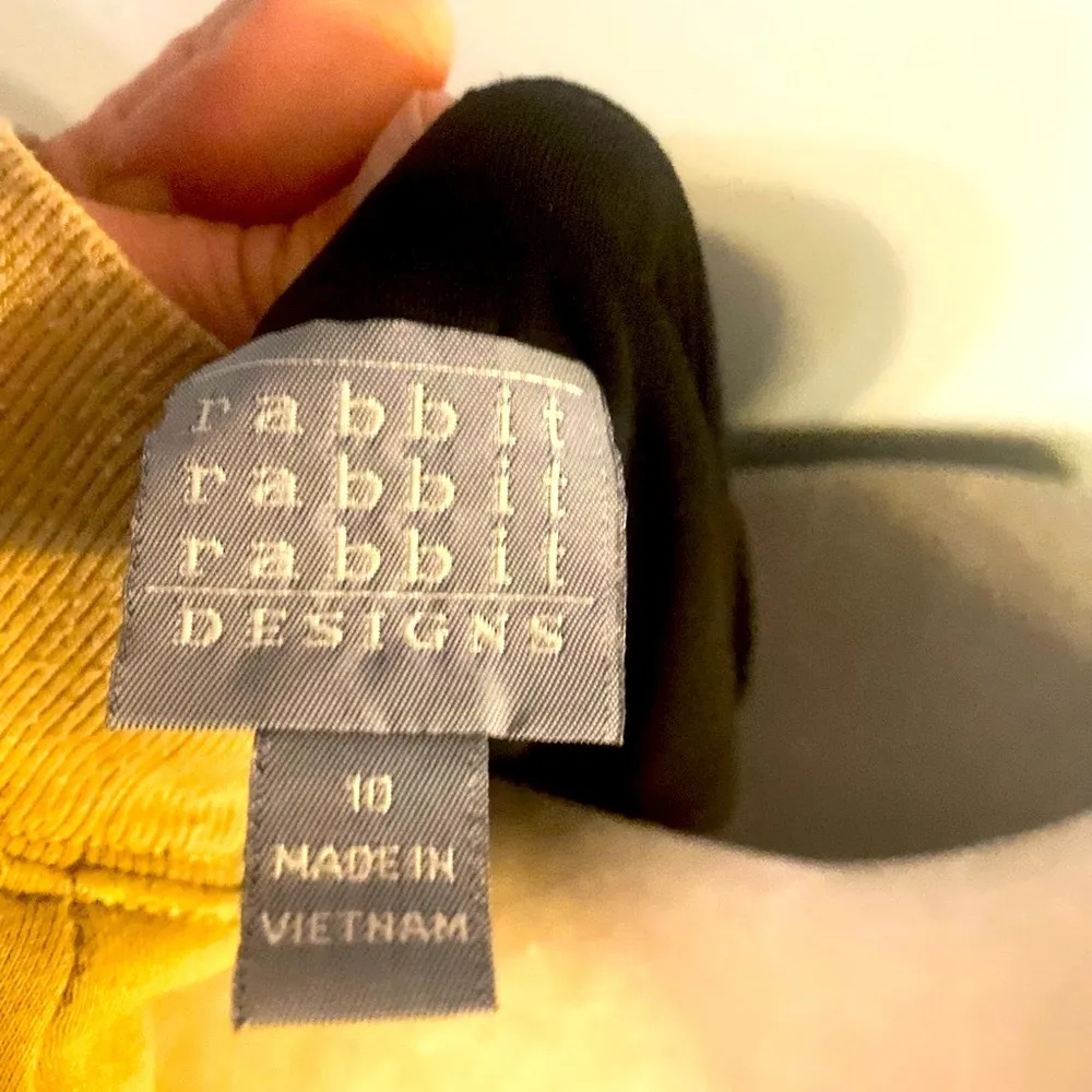 Rabbit Rabbit Rabbit 🐇 Black Ruched V - Image 2