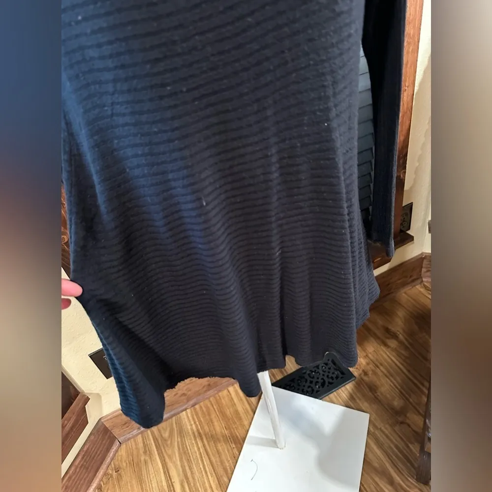 EUC Free People Lover Rib Thermal Split Back Tunic Top Sweater black Sz M - Image 2