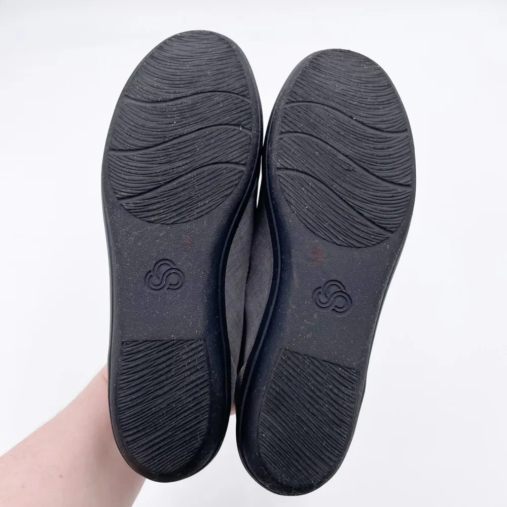 Cloudsteppers by Clarks Women's Ayla Pure Closed Toe Loafers Flats Size 6.5 Grey Gray - Image 9