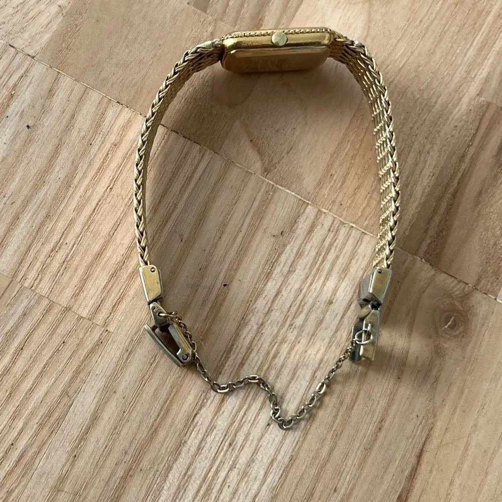 Seiko Single Quartz Rare Vintage Gold Plated Ladies Watch Gold Bracelet Dial - Image 8