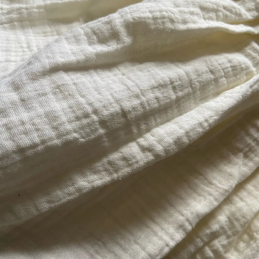 Forever 21 Flowy Cream Ivory Ruffle High Waisted Mini Skirt - Image 8