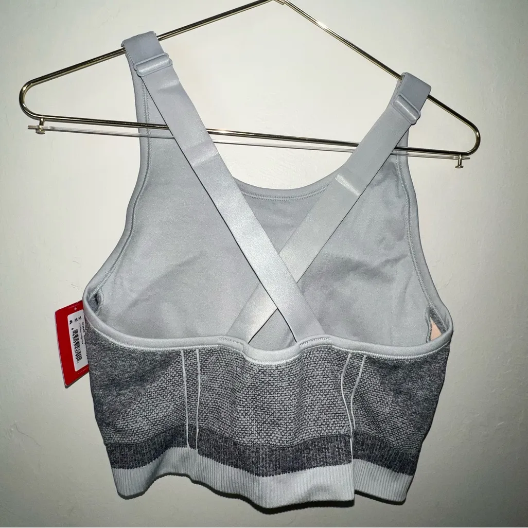 Spanx Seamless Sculpt Medium Impact Sports Bra in spacedye cloudy grey - Image 7