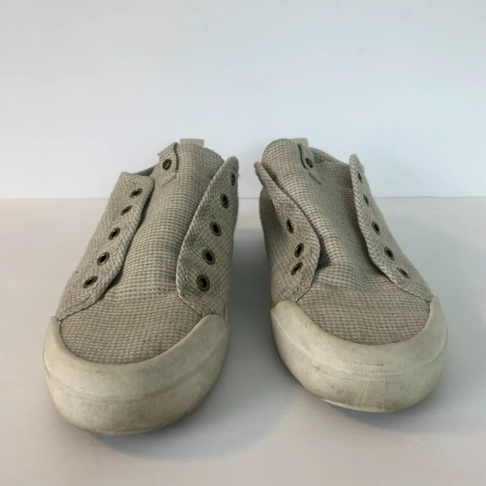 Roxy Gray & White Plaid Thalia Shoes - Image 4