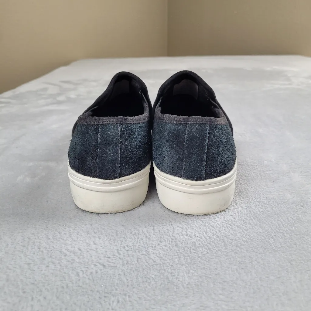 Blondo Women's Size 7.5 M Black Suede Waterproof Slip On Shoes B3346-015 - Image 4