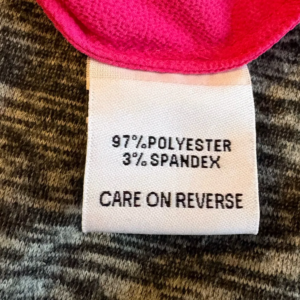 Calvin Klein Fuchsia Flutter Sleeve Split-Neck Blouse – XL - NWOT - Image 4