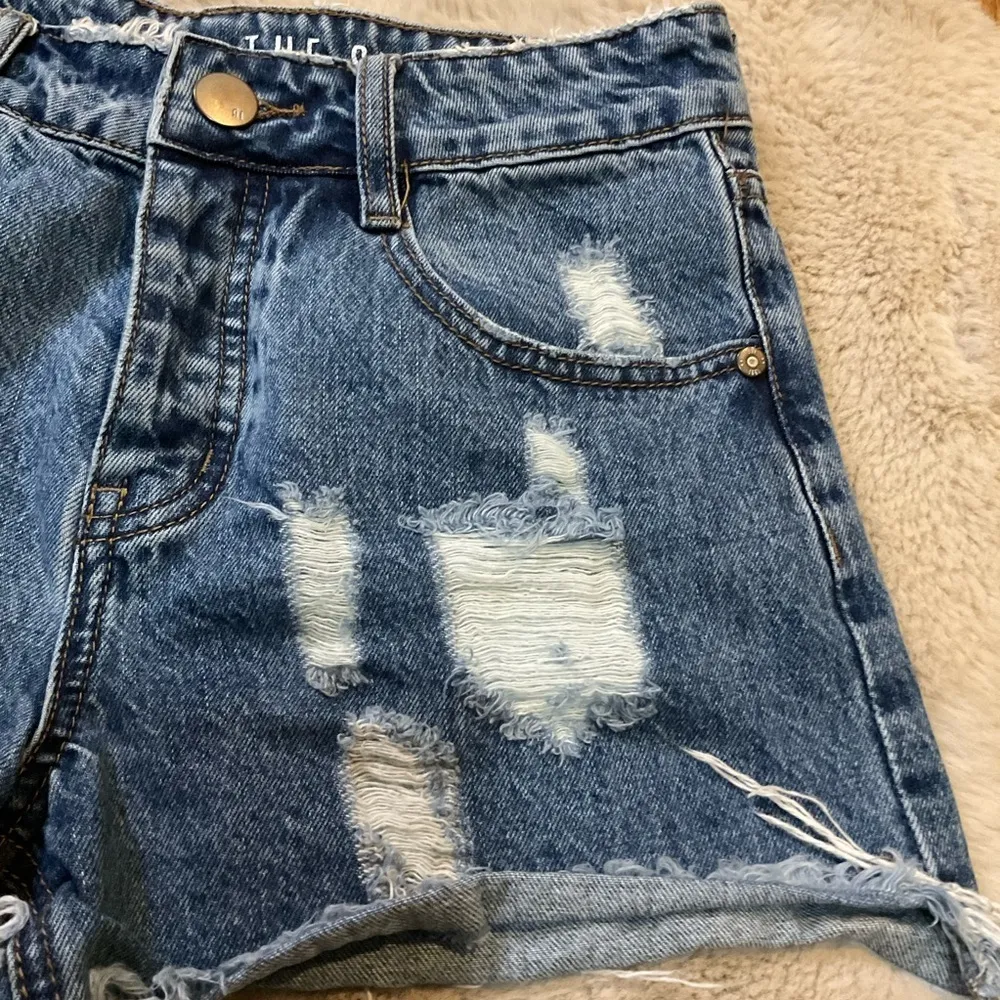 Cotton On‎ The Slouchy Short Womens Denim Shorts Size 2 Distressed - Image 2