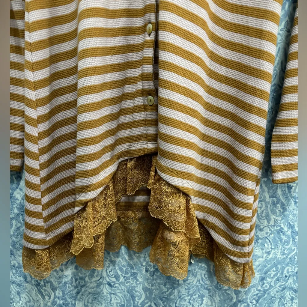 LOGO by Lori Goldstein Waffle Knit Striped Cardigan Lace Ruffle Trim Medium - Image 3