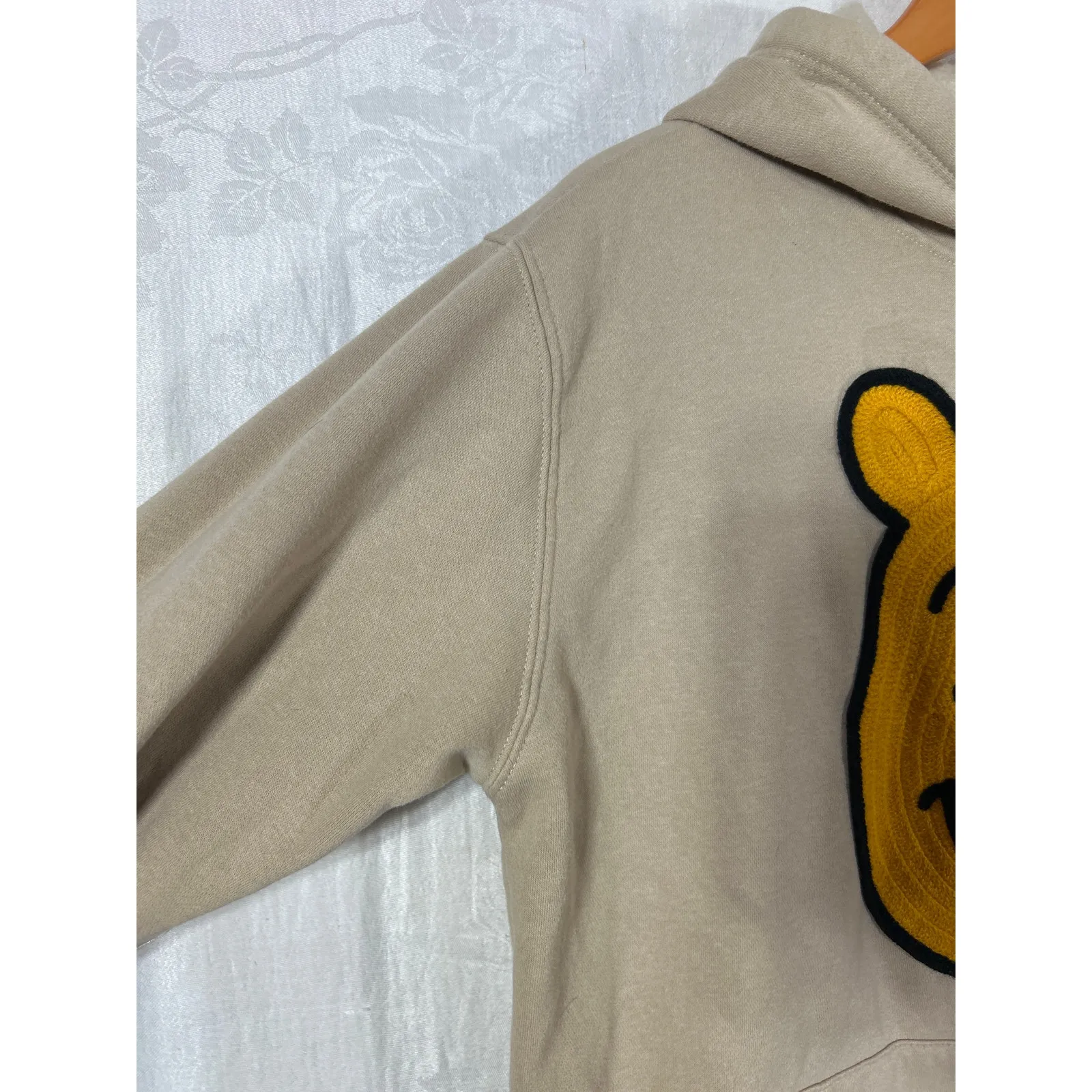 Disney Winnie the Pooh Hoodie Large Tan Embroidered Crochet Face - Image 4