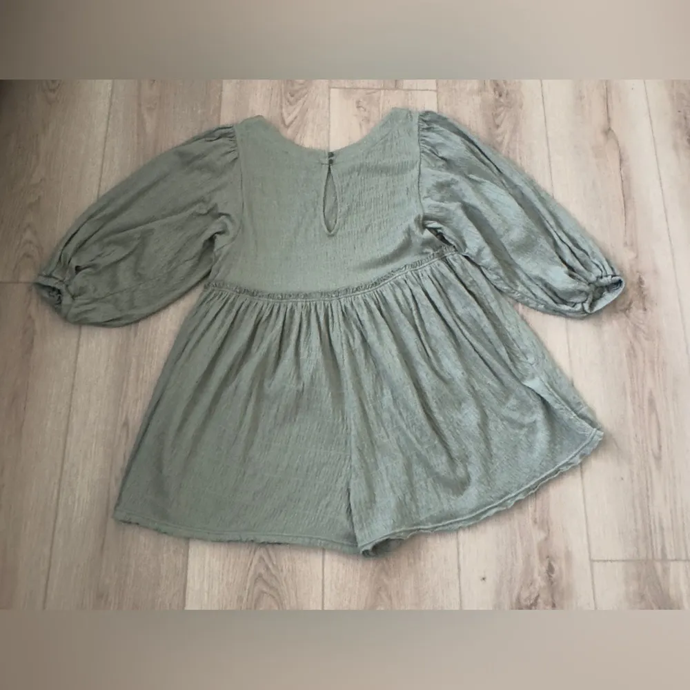 FREE PEOPLE BEACH 🏖️ Stylish Green Romper. 💚🌳 - Image 11