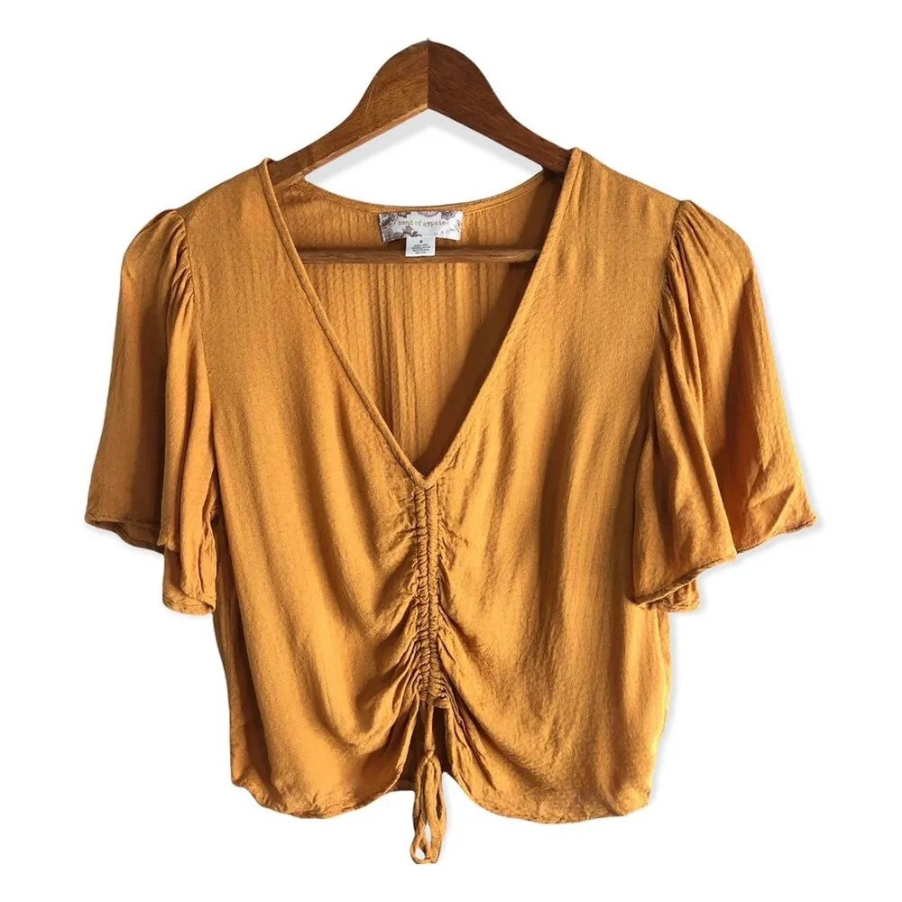 Band of Gypsies Toulon Honey Center Rugged V-neck Top - Image 85