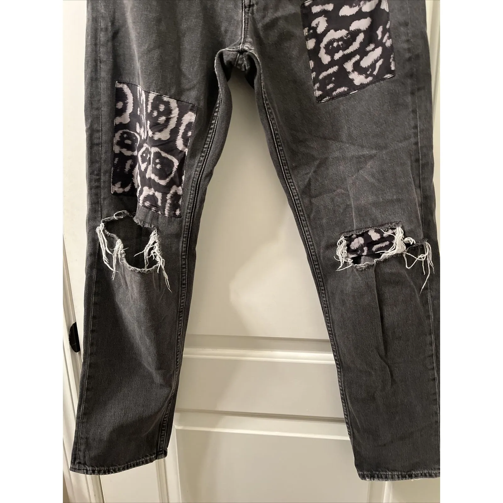 All Saints Boys Fit Women's Leopard Patch Jeans Size 27 Straight Fit - Image 7