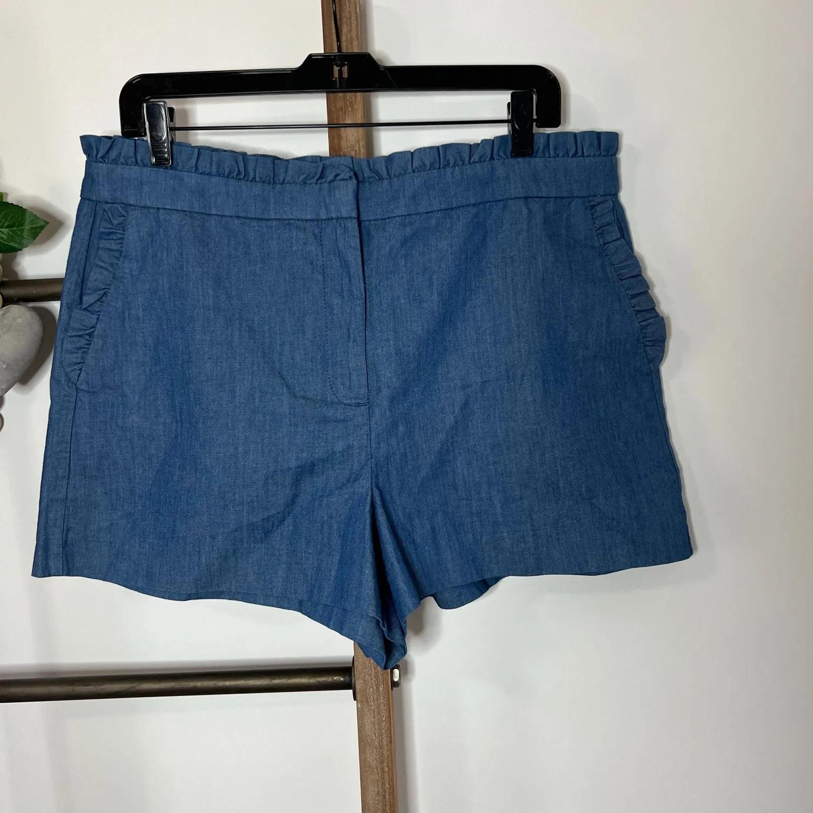 J‎ Crew Blue Ruffle Chambray Denim Shorts Cotton Size 12 - Image 2