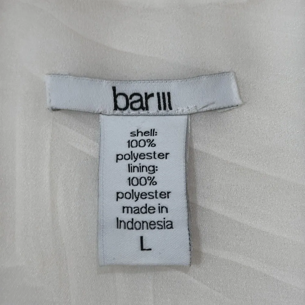 Bar III Women’s Ivory Boxy Sleeveless V-neckTextured Sheer Knit Tank Top size L - Image 7