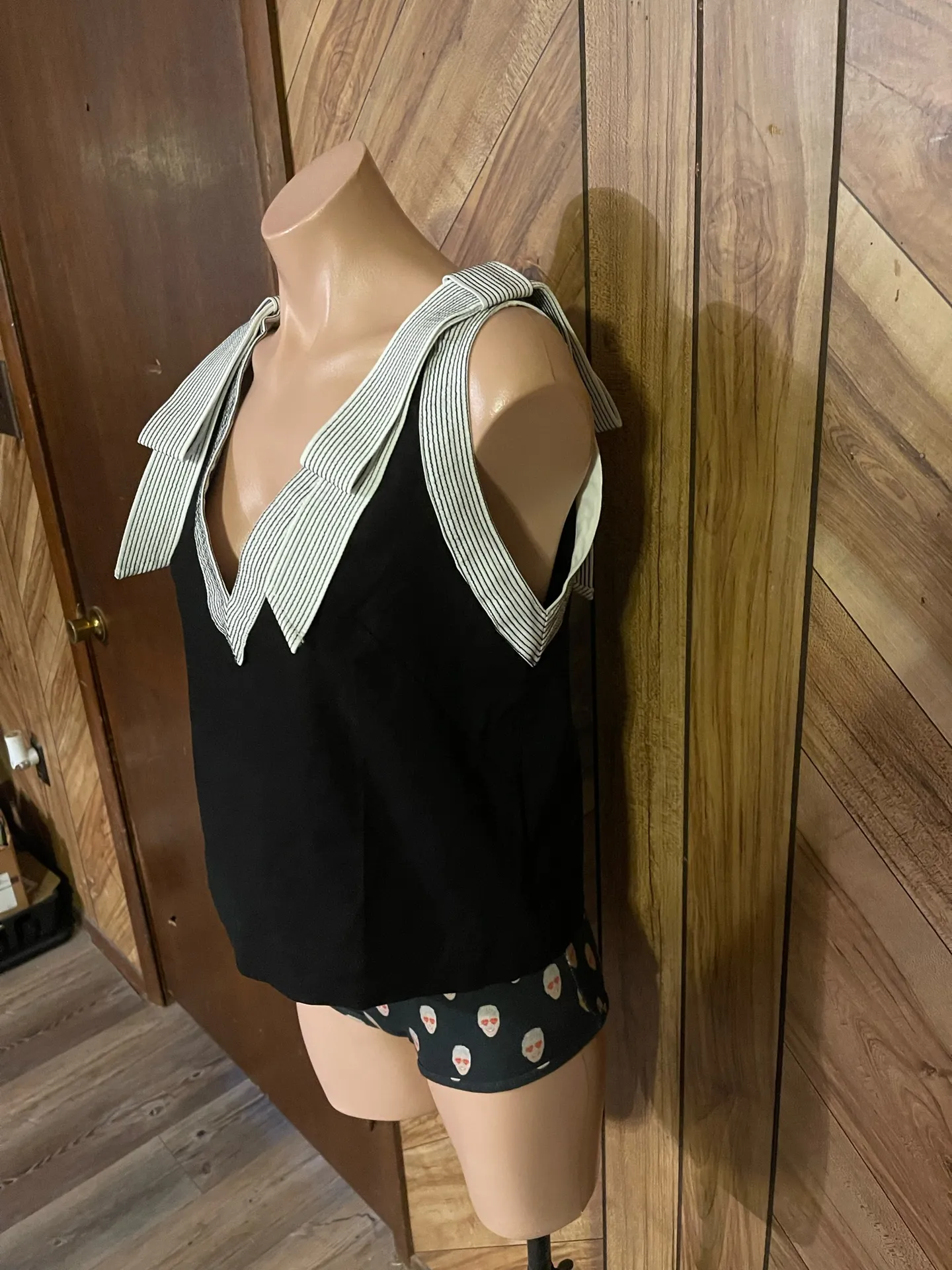 Anthropologie Maeve Size XS Black Bow Straps Sleeveless Blouse - Image 4