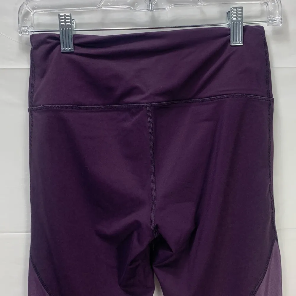 Victoria’s Secret Sport Knockout Capri Plum Leggings Size S - Image 6