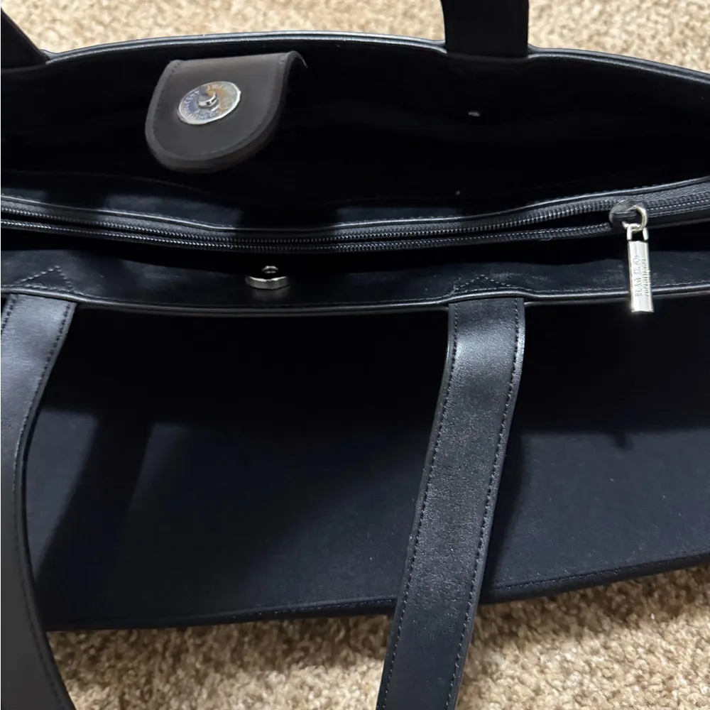 New NWT Enzo Angiolini Black Leather & Polyester Shoulder Tote, Bag - Image 3