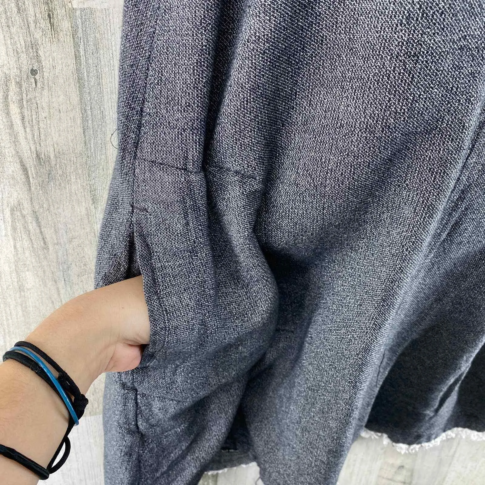 Dylan Shift Dress Womens Small Gray Knit‎ Raw Hem Pockets Button at nape - Image 7