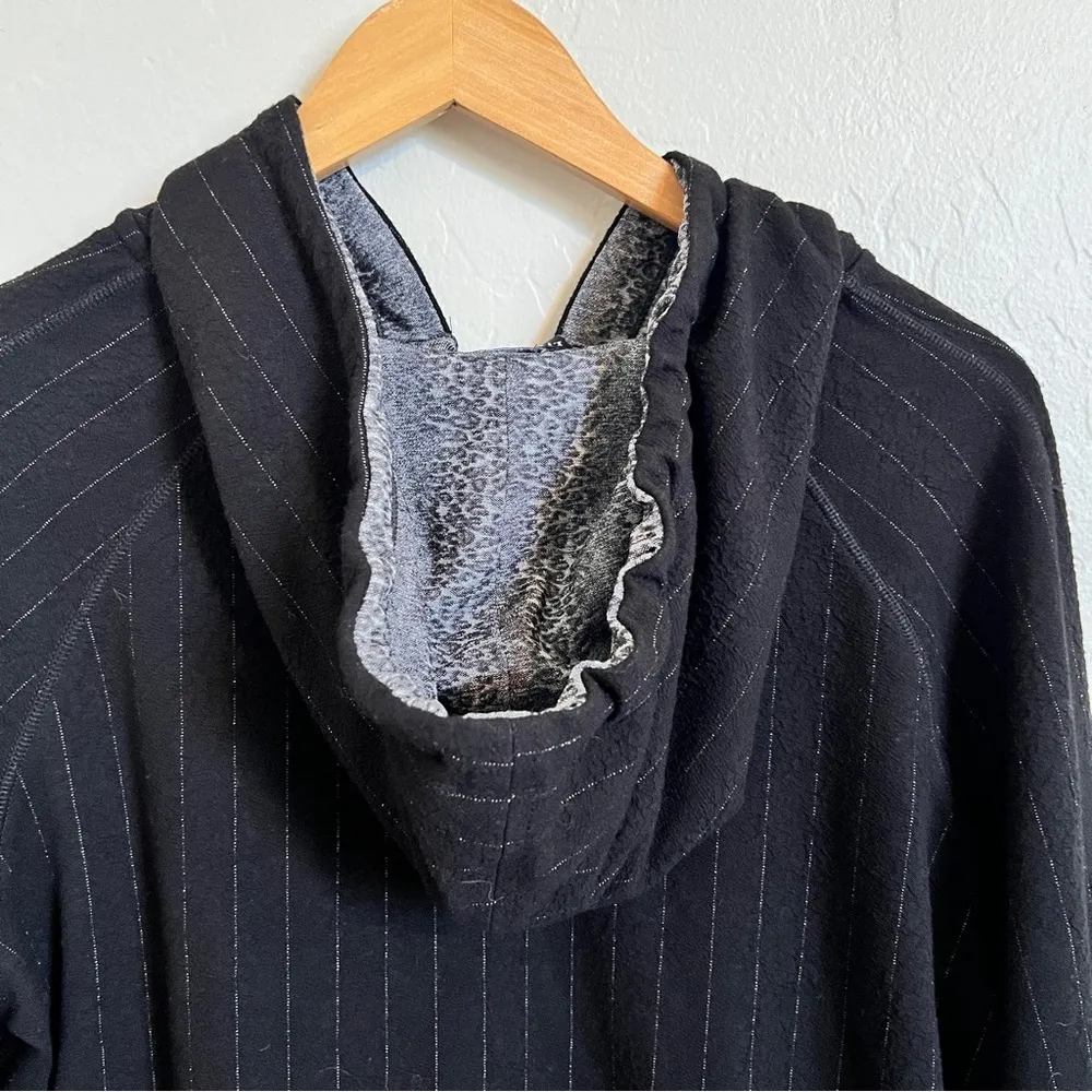 Liverpool Stripe Quarter Zip Hoodie - Image 3