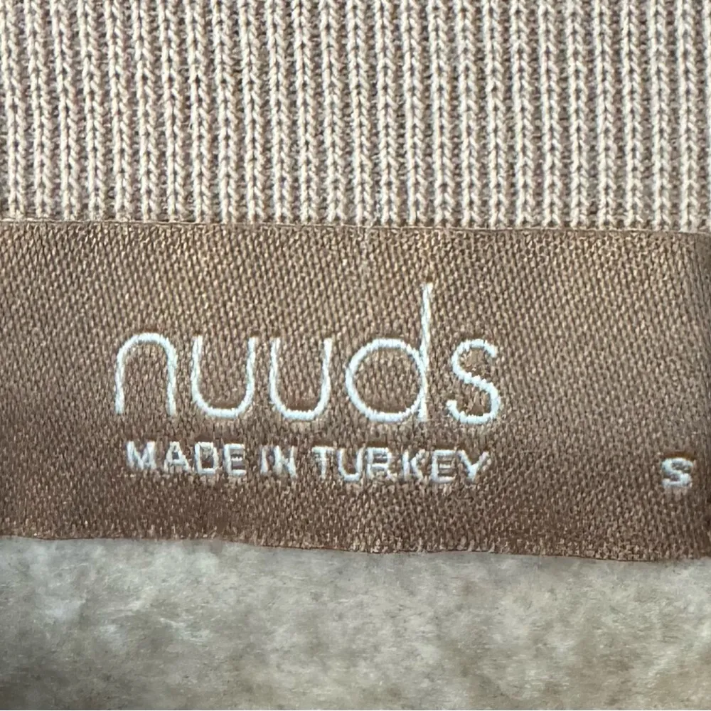 NEW NUUDS CREW NECK SWEATSHIRT SIZE SMALL OVERSIZED - Image 3
