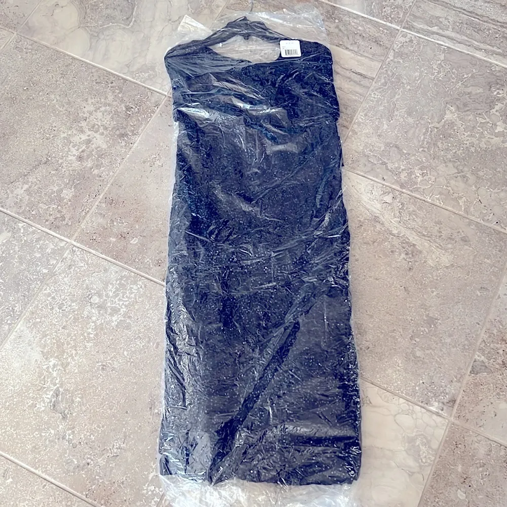 SL Fashions Sequined Lace Midi Dress in Navy, Size 16 New w/Tag -Online for $139 - Image 6