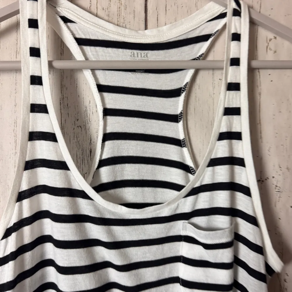 A.n.a Women's Black and White Striped  Racerback Tank Top Sz S NWT - Image 3