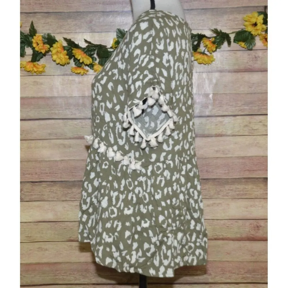 Andree By Unit Ladies M Leopard Print Olive Green & Cream Rayon Blouse Top Cute - Image 6