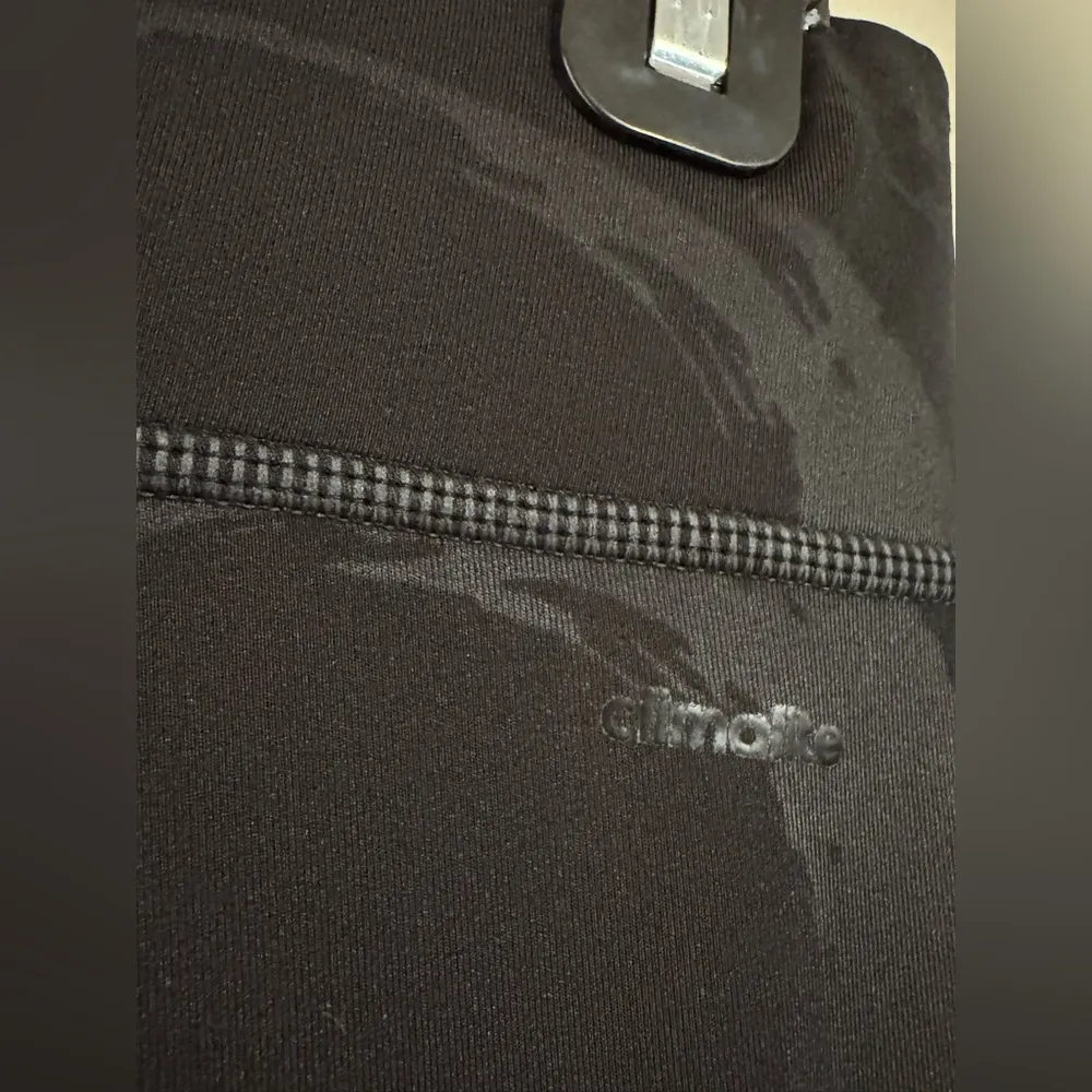 EUC Adidas Climalite Black and Grey Patterned Stretch Workout Capris size medium - Image 11