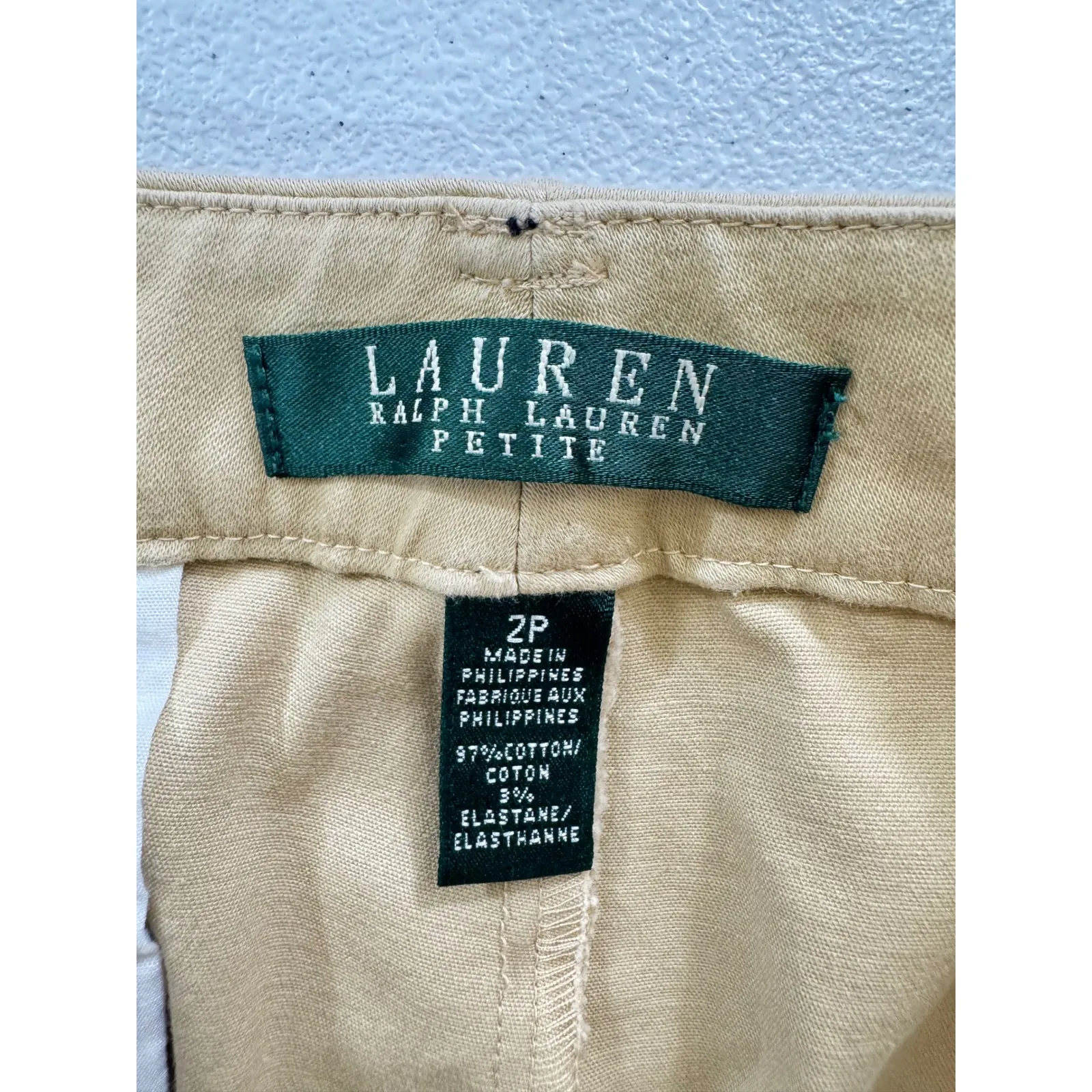 VTG Lauren Ralph Lauren Petite Khaki Chino Shorts Women's Size 2P Y2K Preppy - Image 2