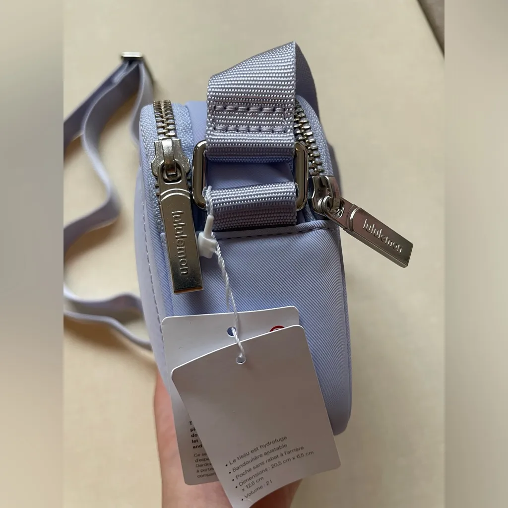 Lululemon Crossbody Camera Bag 2L - Pastel Blue - Image 6
