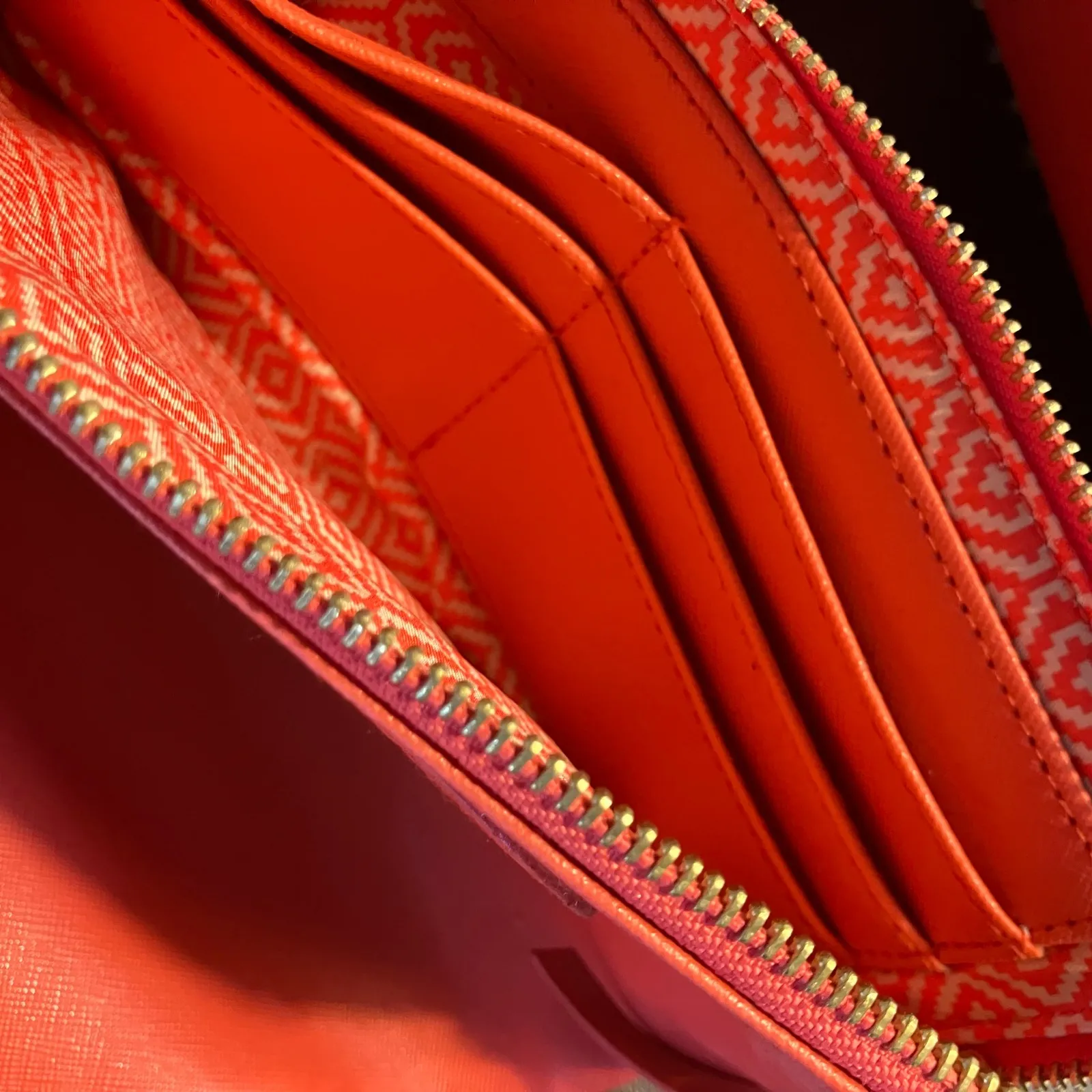 Stella & Dot Red Laser Cut Perforated Tote Bag With Matching Pouch - Image 16