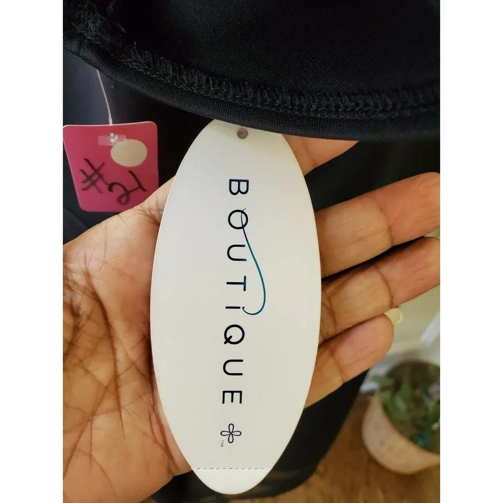 BOUTIQUE BODYCON DRESS SZ 1X Necklace Set Included - Image 9